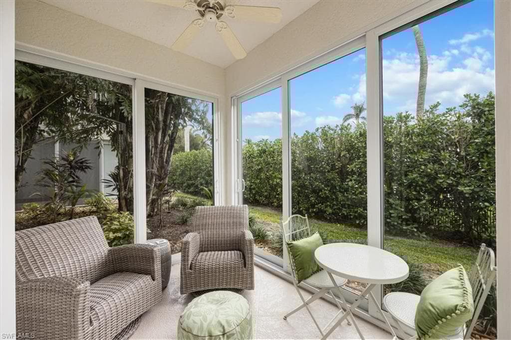 233 Colonade Cir 2205, Naples, FL 34103-9