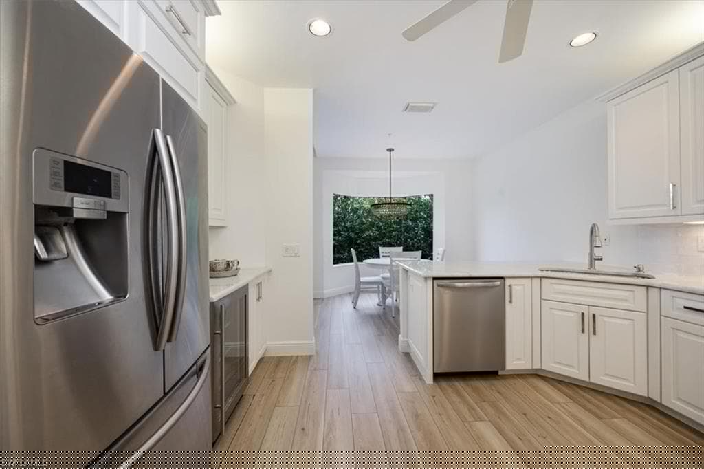 233 Colonade Cir 2205, Naples, FL 34103-12