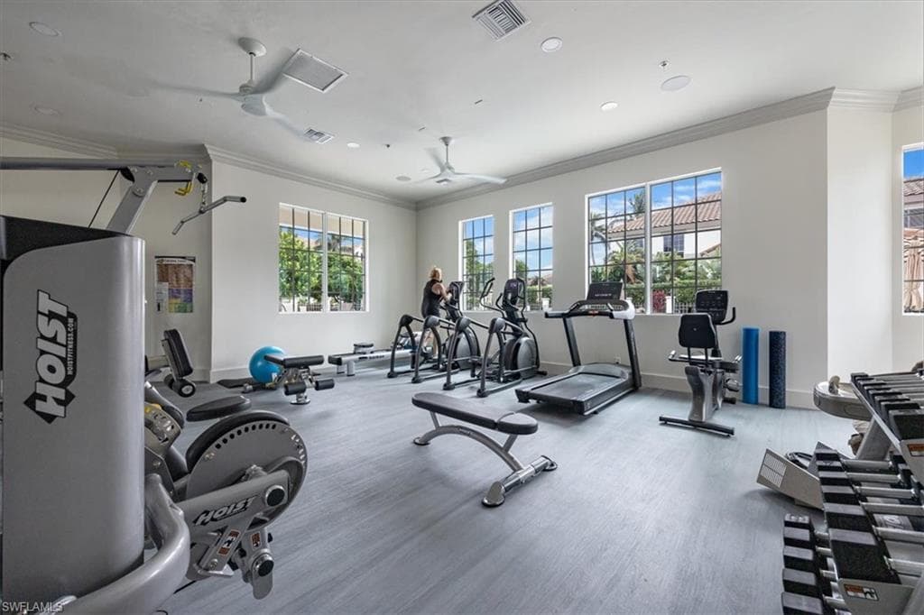 233 Colonade Cir 2205, Naples, FL 34103-35
