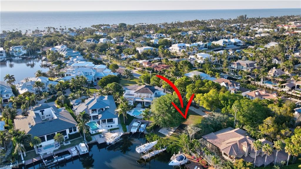 442 18th Ave S, Naples, FL 34102-2