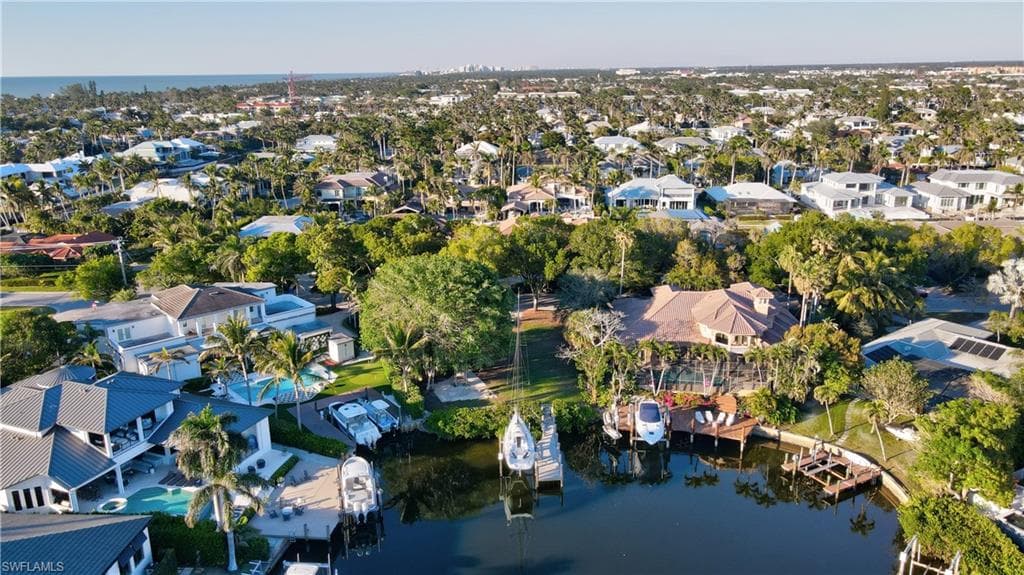 442 18th Ave S, Naples, FL 34102-7