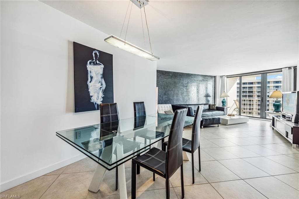 440 Seaview Ct 1607, Marco Island, FL 34145-9