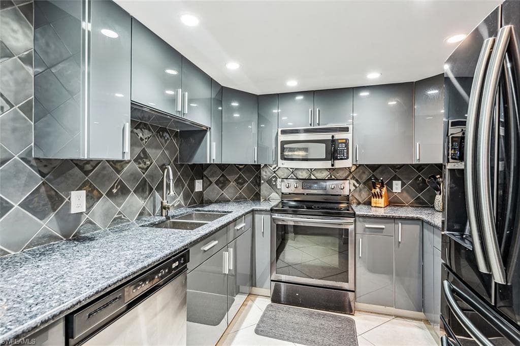 440 Seaview Ct 1607, Marco Island, FL 34145-6