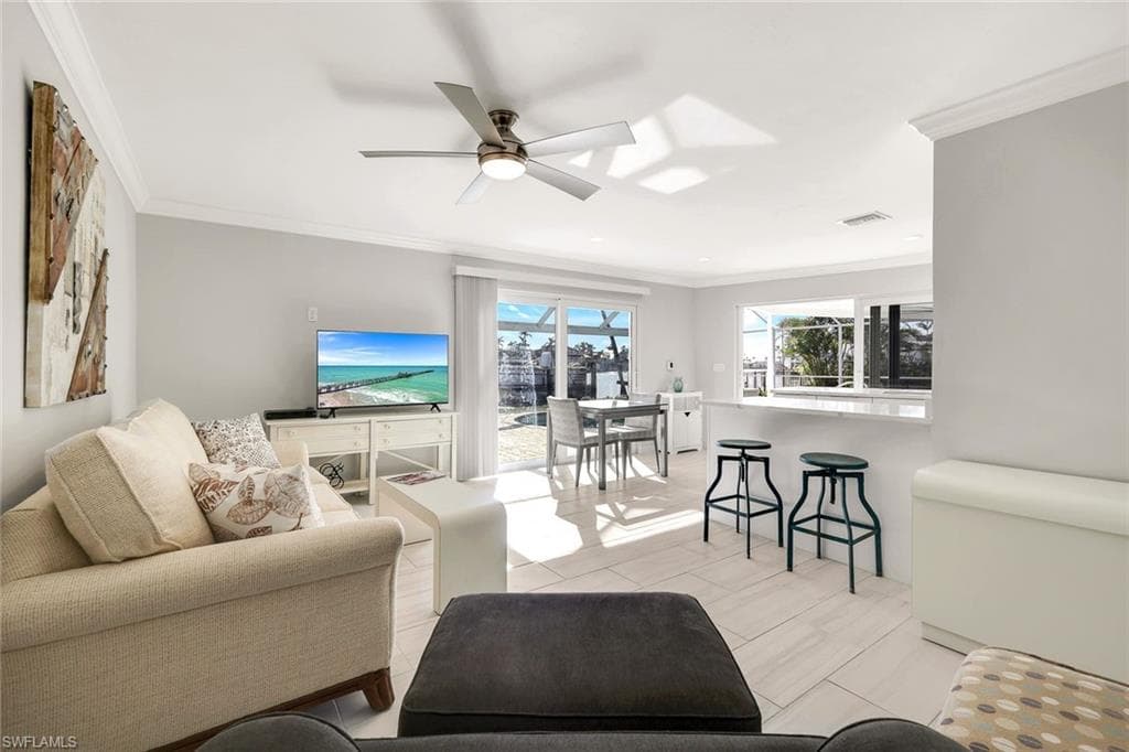 232 Conners Ave, Naples, FL 34108-13
