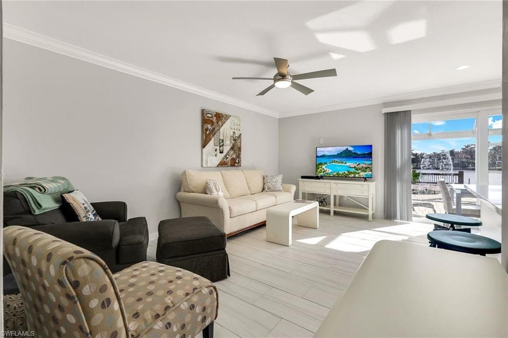 232 Conners Ave, Naples, FL 34108-15