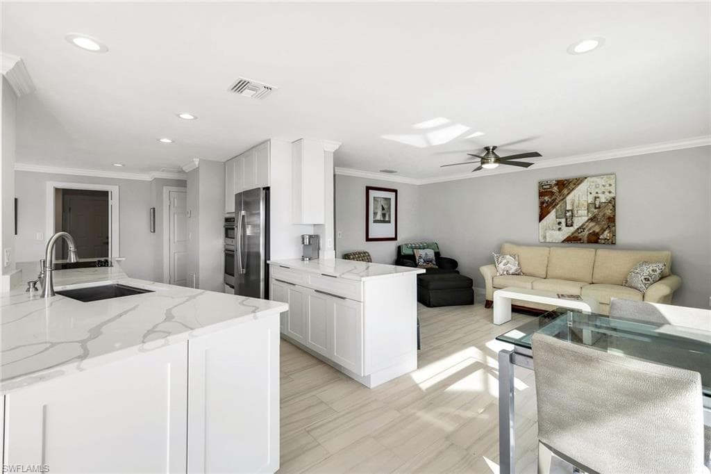232 Conners Ave, Naples, FL 34108-20