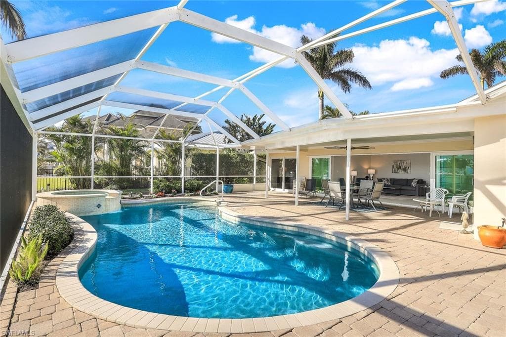 232 Conners Ave, Naples, FL 34108-32