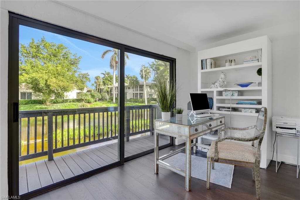 605 8th Ave S 605, Naples, FL 34102-22