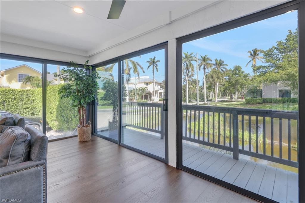605 8th Ave S 605, Naples, FL 34102-23