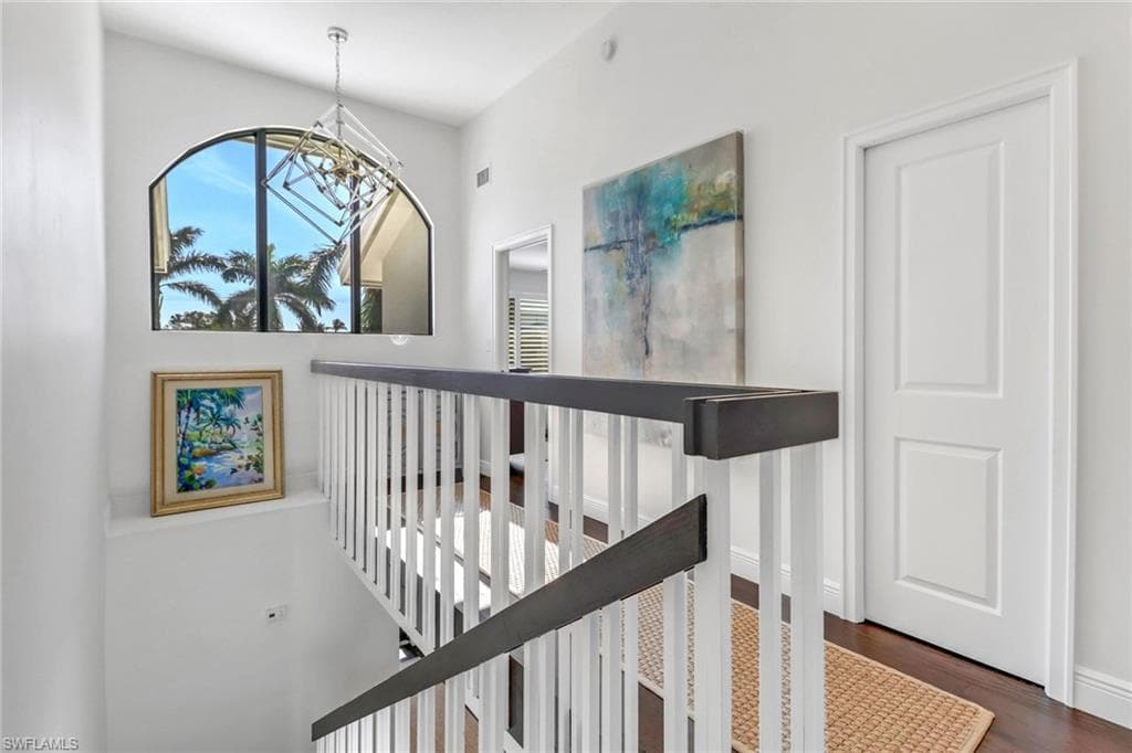 605 8th Ave S 605, Naples, FL 34102-29