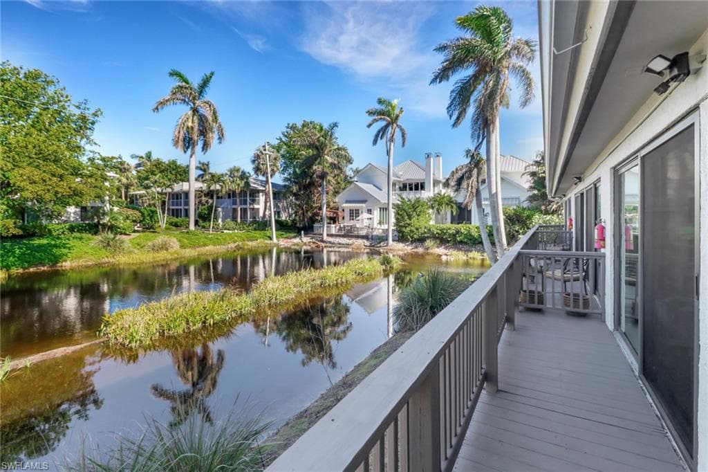 605 8th Ave S 605, Naples, FL 34102-35