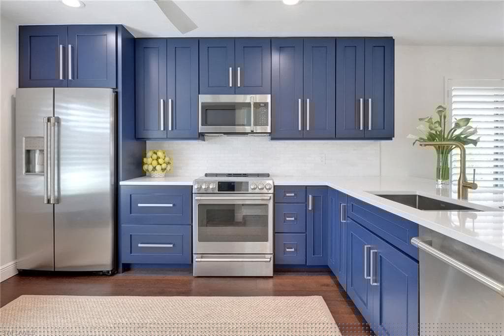605 8th Ave S 605, Naples, FL 34102-7