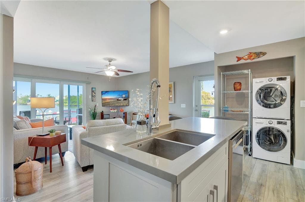 330 Kon Tiki Dr E7, Naples, FL 34113-10