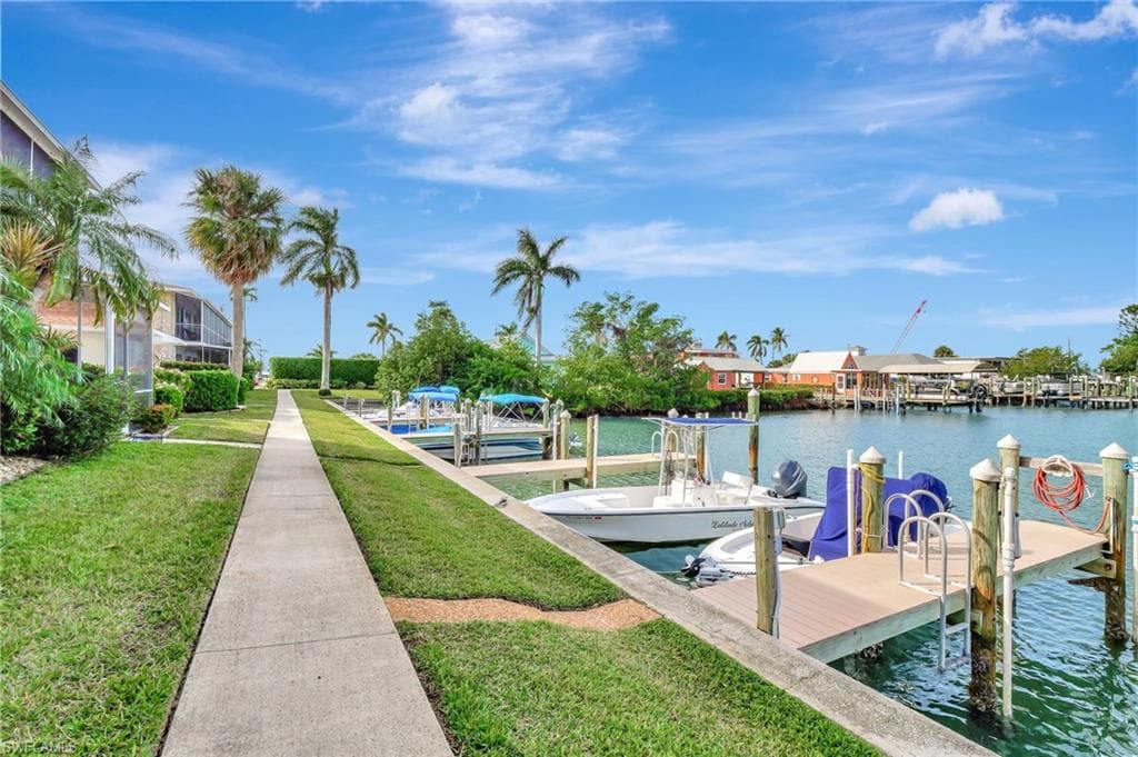 330 Kon Tiki Dr E7, Naples, FL 34113-34