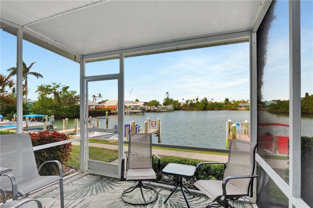 330 Kon Tiki Dr E7, Naples, FL 34113-3
