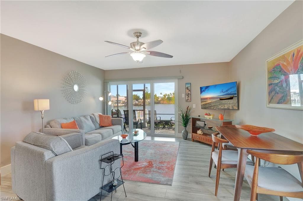330 Kon Tiki Dr E7, Naples, FL 34113-5