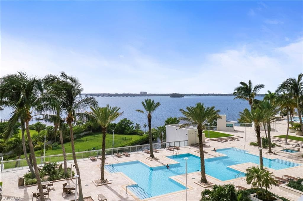 3000 Oasis Grand Blvd 1204, Fort Myers, FL 33916-27