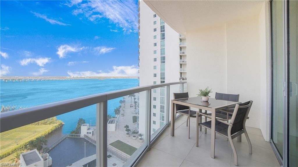 3000 Oasis Grand Blvd 1204, Fort Myers, FL 33916-4