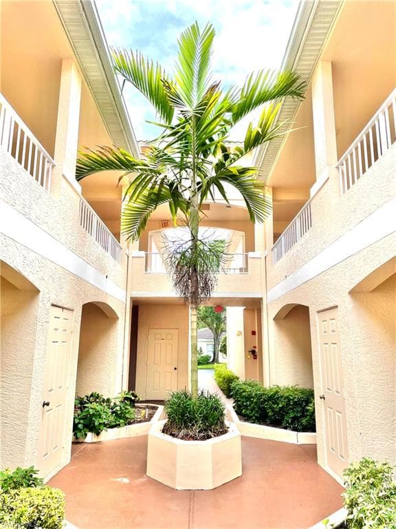 1044 Woodshire Ln B102, Naples, FL 34105-22