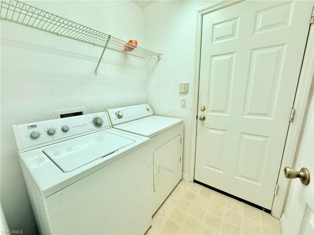 4575 16th St NE, Naples, FL 34120-8