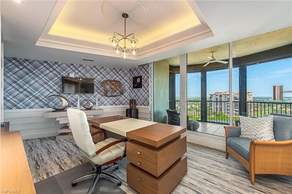 8665 Bay Colony Dr Ph2004, Naples, FL 34108-11