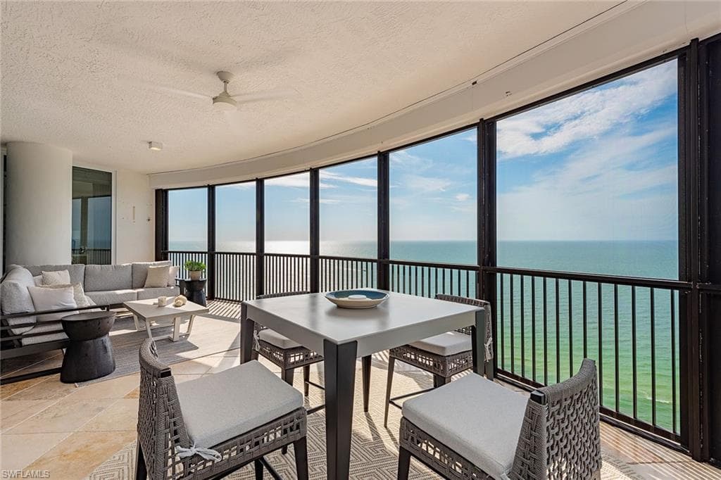 8665 Bay Colony Dr Ph2004, Naples, FL 34108-14