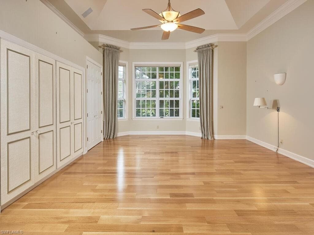 7091 Verde Way, Naples, FL 34108-6