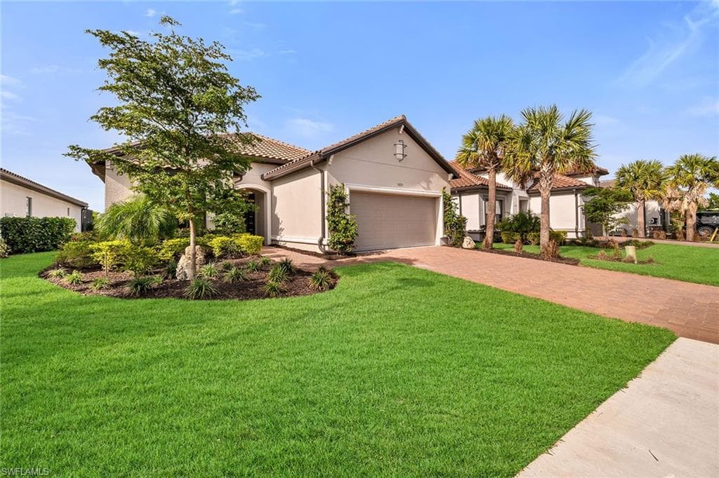 15271 Arpino Ct, Naples, FL 34114-33