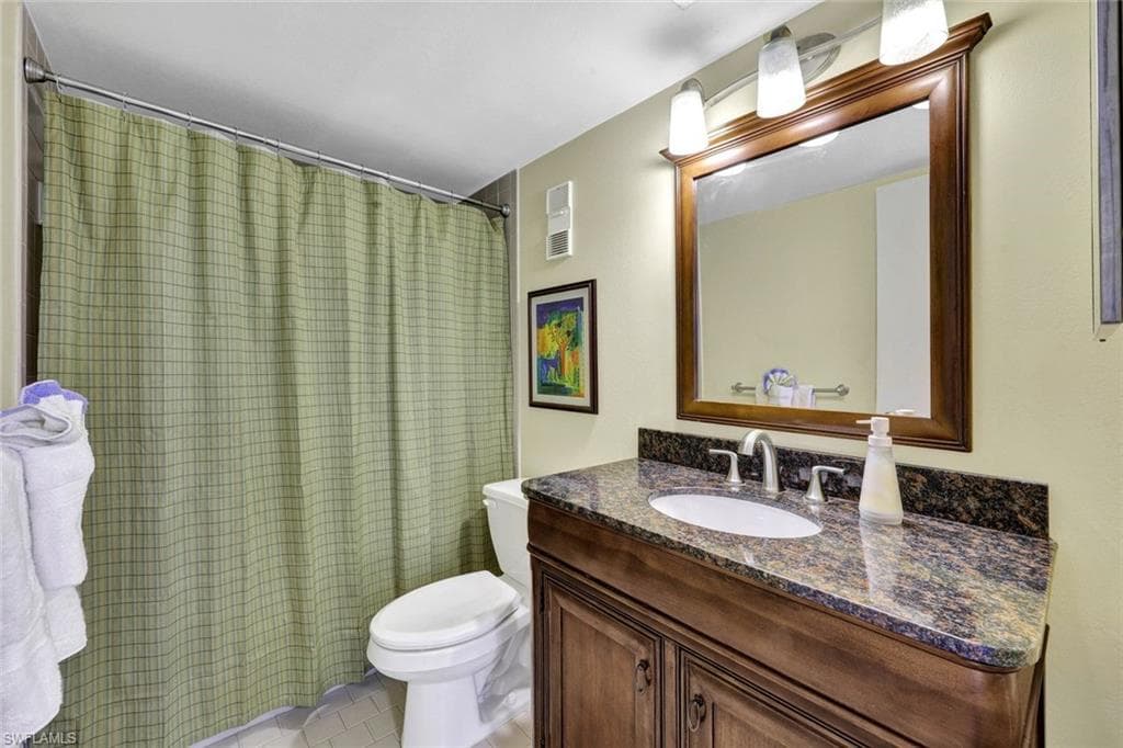 440 Seaview Ct 203, Marco Island, FL 34145-17