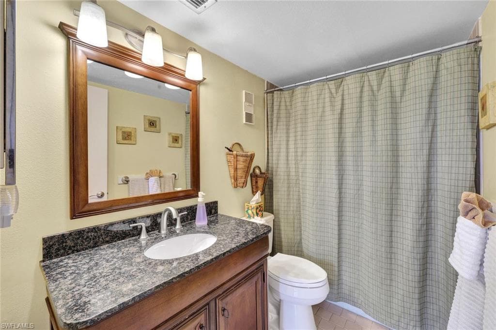 440 Seaview Ct 203, Marco Island, FL 34145-19