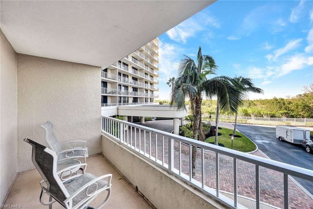 440 Seaview Ct 203, Marco Island, FL 34145-21