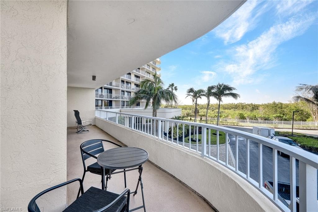440 Seaview Ct 203, Marco Island, FL 34145-23