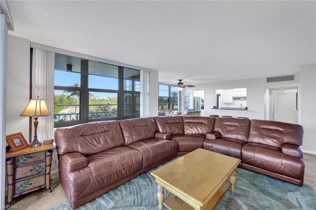 440 Seaview Ct 203, Marco Island, FL 34145-6
