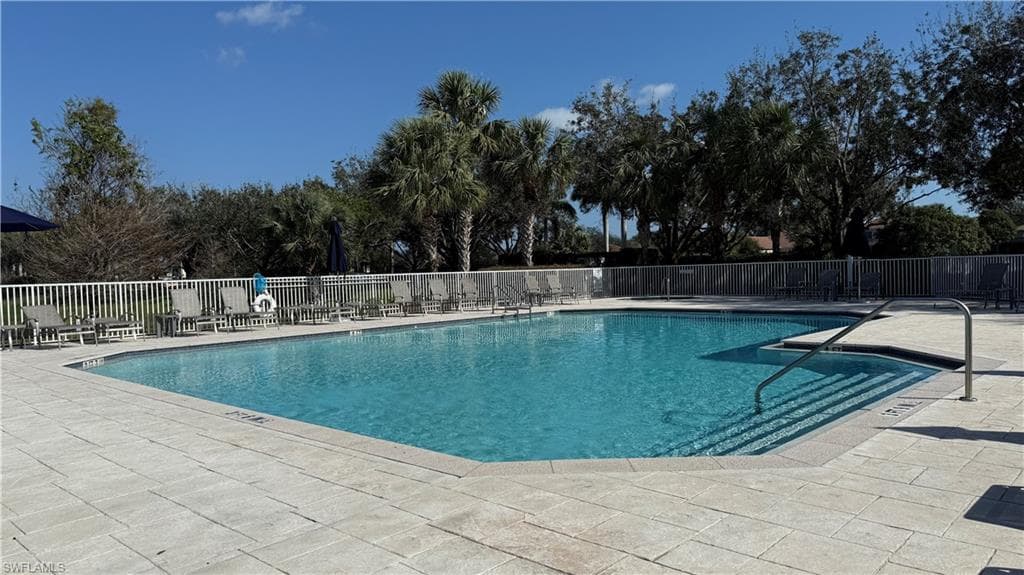 2011 Vermont Ln, Naples, FL 34120-28