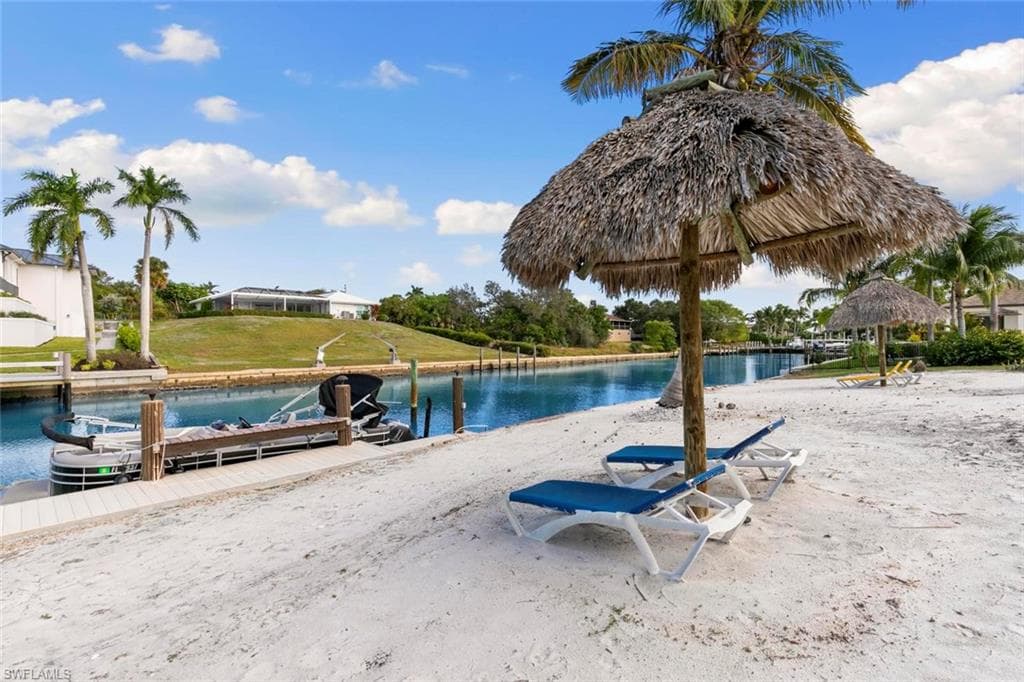 1668 Mcilvaine Ct, Marco Island, FL 34145-13