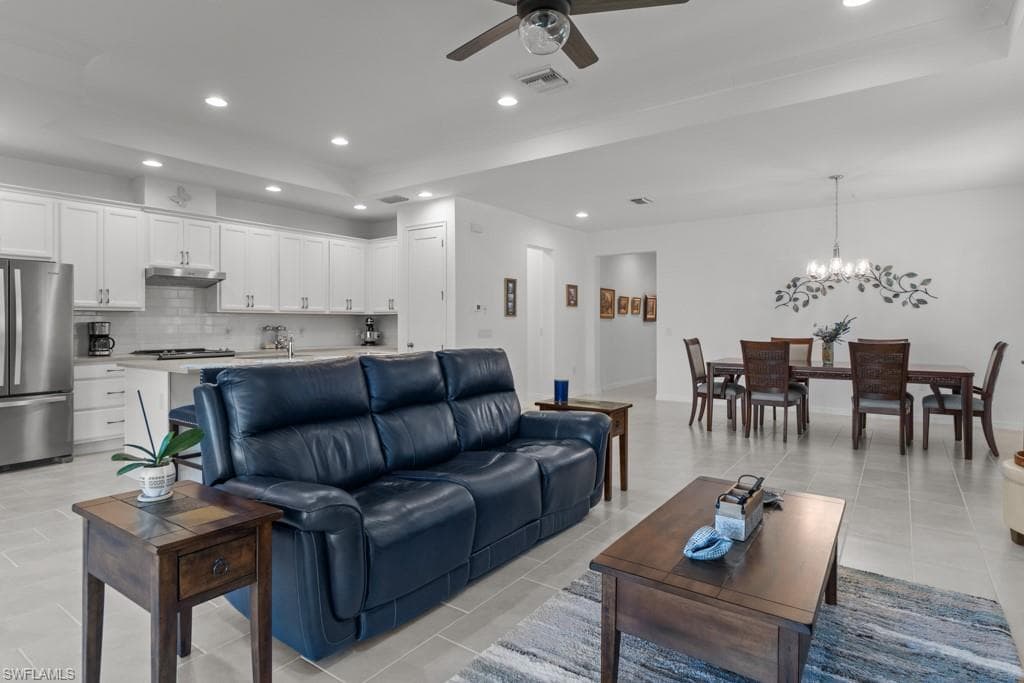 14540 Topsail Dr, Naples, FL 34114-14