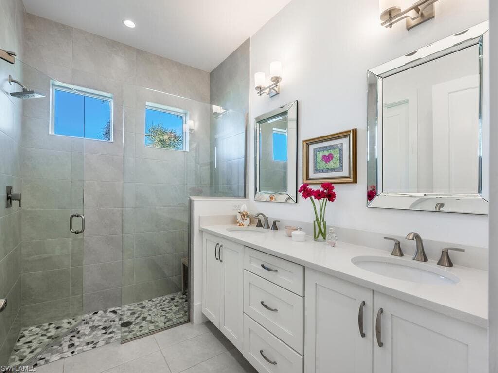 14167 Nautica Ct, Naples, FL 34114-18