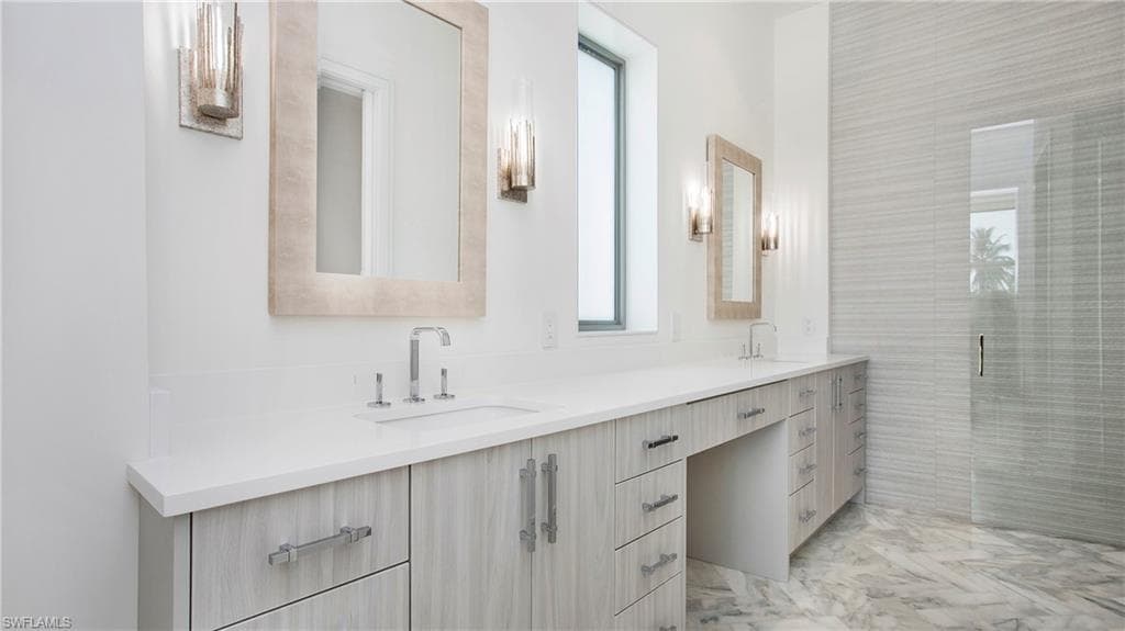1798 Holiday Ln, Naples, FL 34104-18