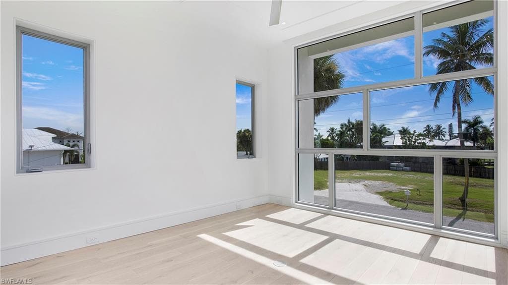 1798 Holiday Ln, Naples, FL 34104-20