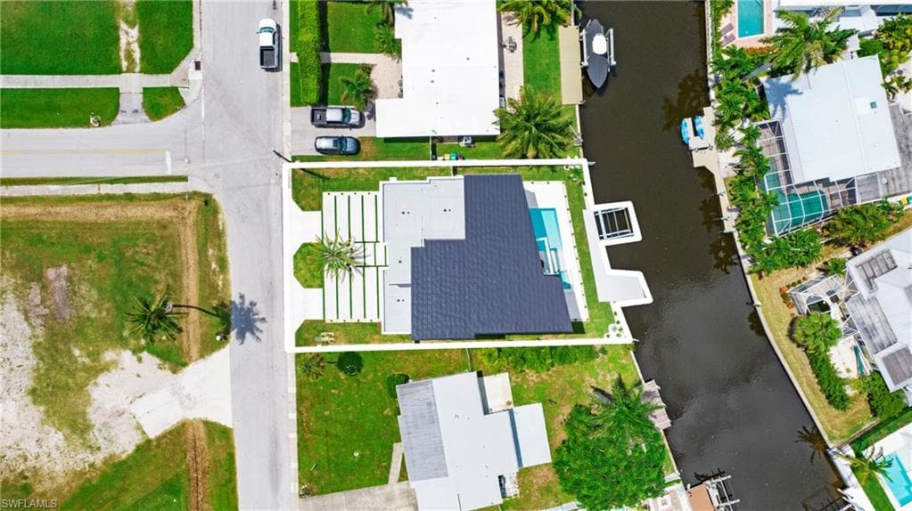 1798 Holiday Ln, Naples, FL 34104-44