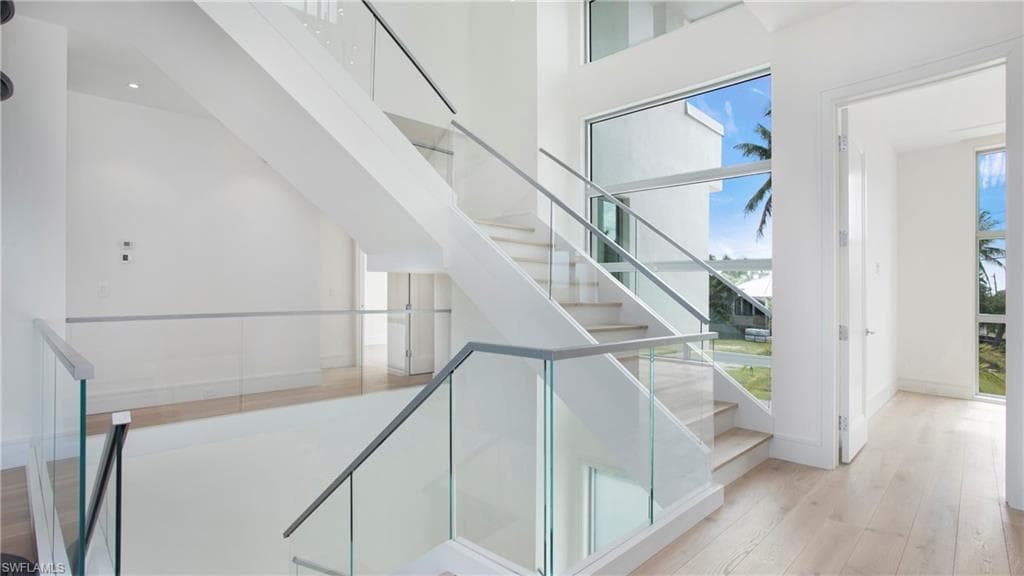 1798 Holiday Ln, Naples, FL 34104-6