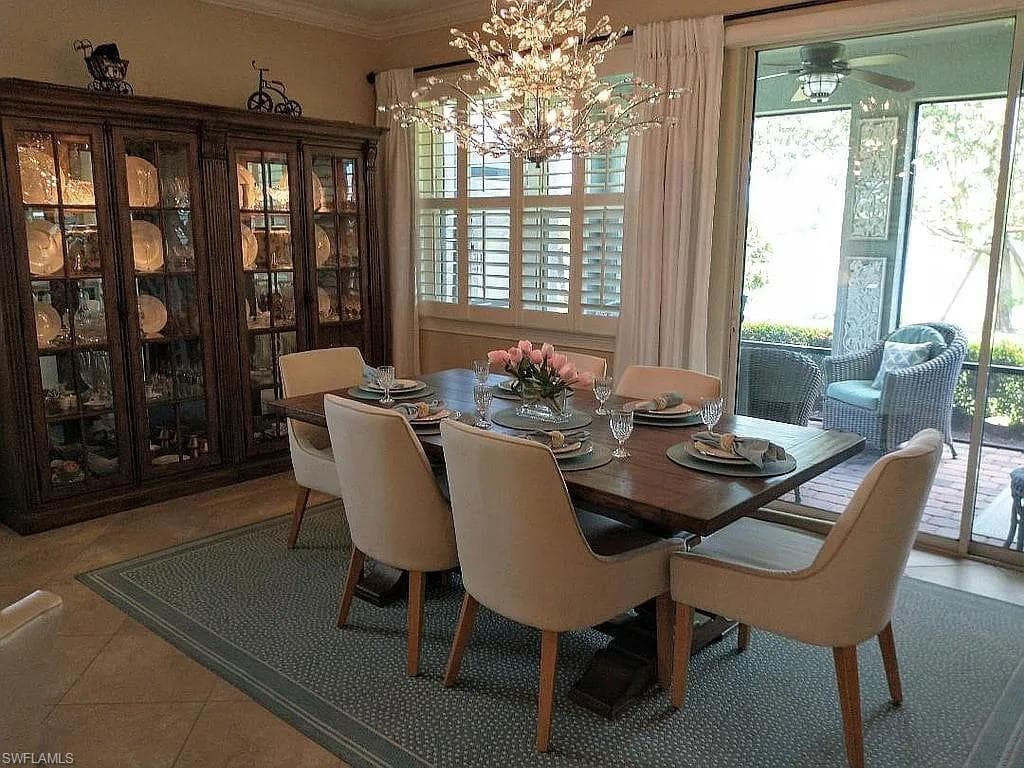 14658 Topsail Dr, Naples, FL 34114-9