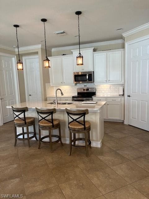14658 Topsail Dr, Naples, FL 34114-12