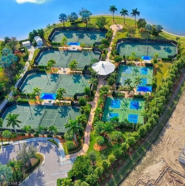 14658 Topsail Dr, Naples, FL 34114-29