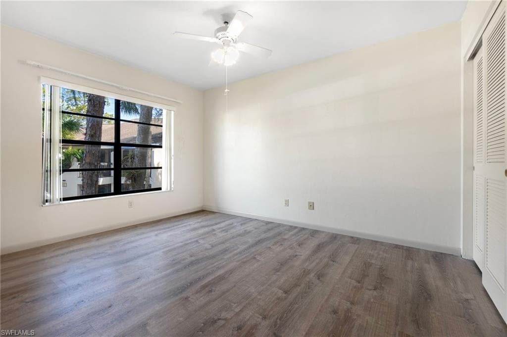 1814 Kings Lake Blvd 201, Naples, FL 34112-17