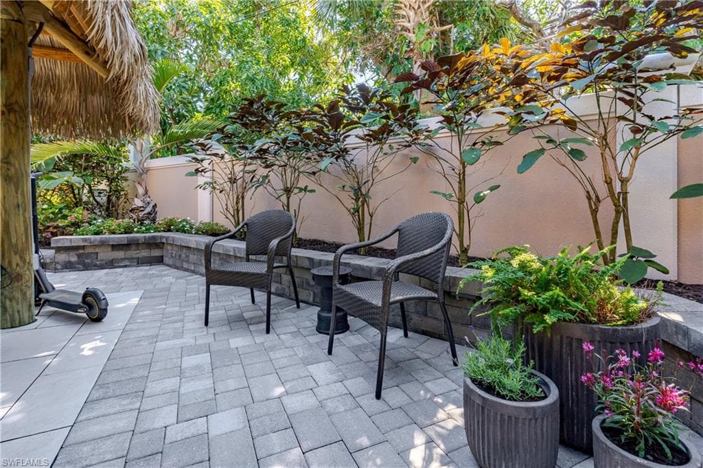 13467 Snook Cir, Naples, FL 34114-9