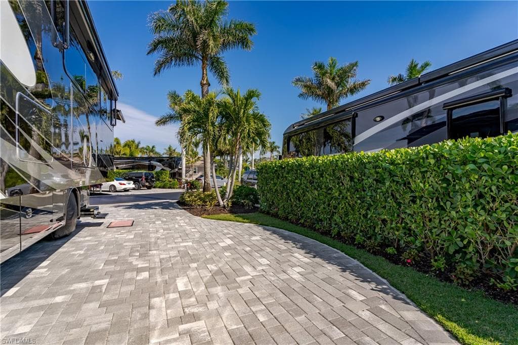 13467 Snook Cir, Naples, FL 34114-23