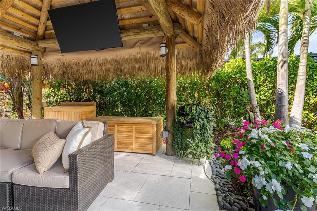 13467 Snook Cir, Naples, FL 34114-8