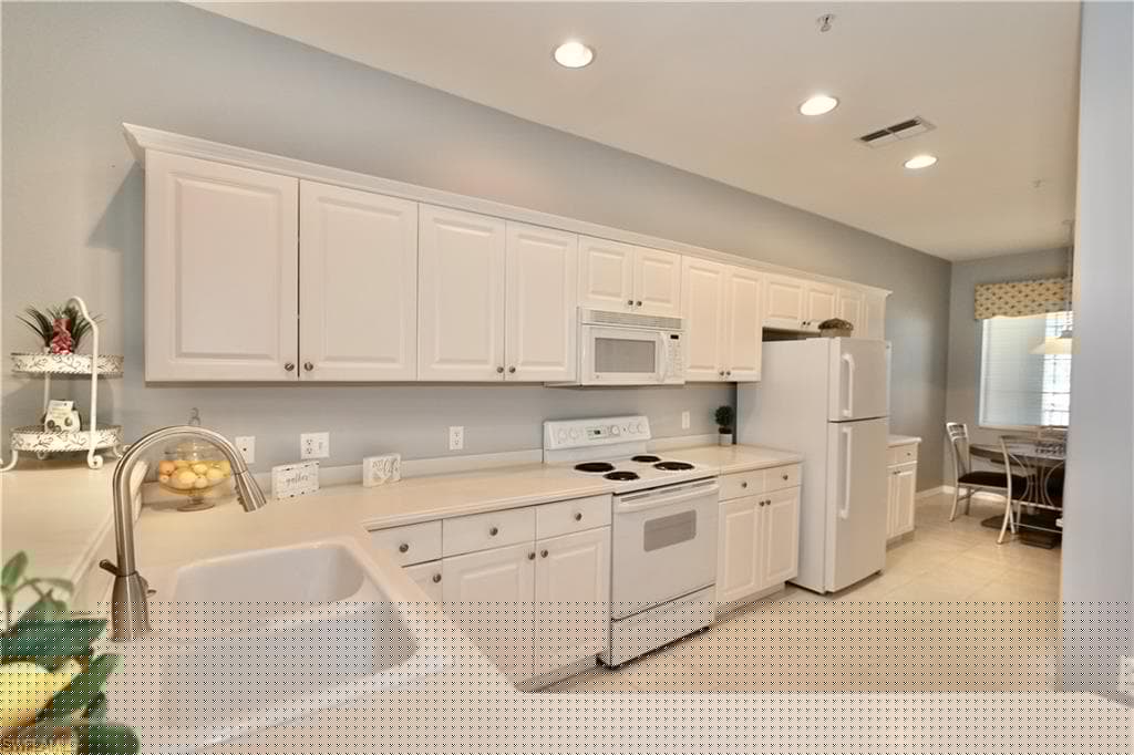 4844 Hampshire Ct 106, Naples, FL 34112-11