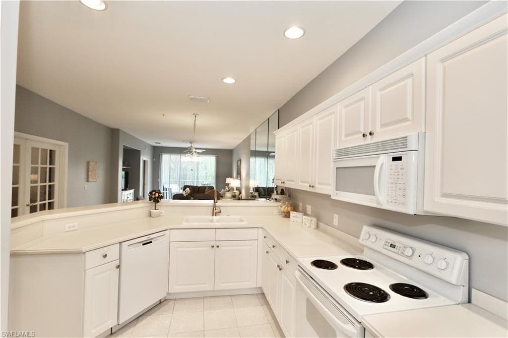 4844 Hampshire Ct 106, Naples, FL 34112-12